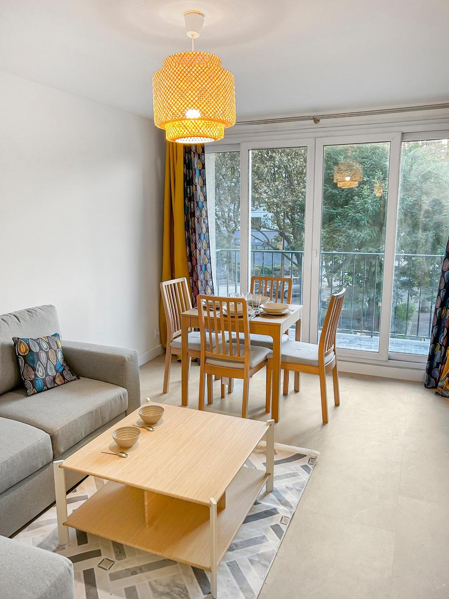 Balcon Lumineux Et Cuisine Equipee Apartment *