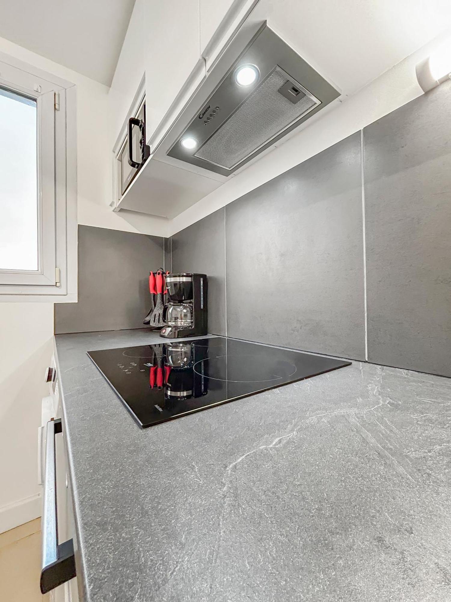 Balcon Lumineux Et Cuisine Equipee Apartment Villeneuve-la-Garenne