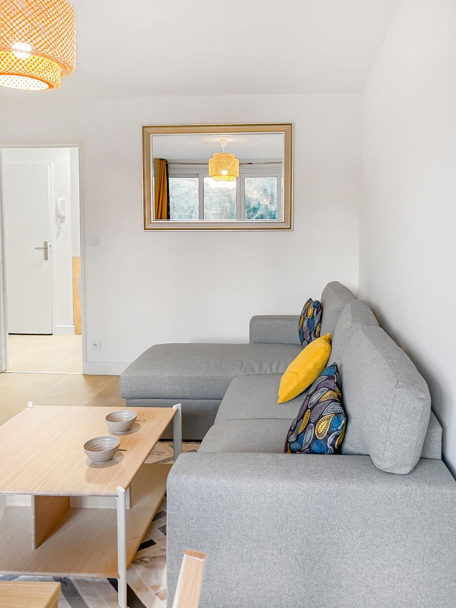 Balcon Lumineux Et Cuisine Equipee Apartment Villeneuve-la-Garenne