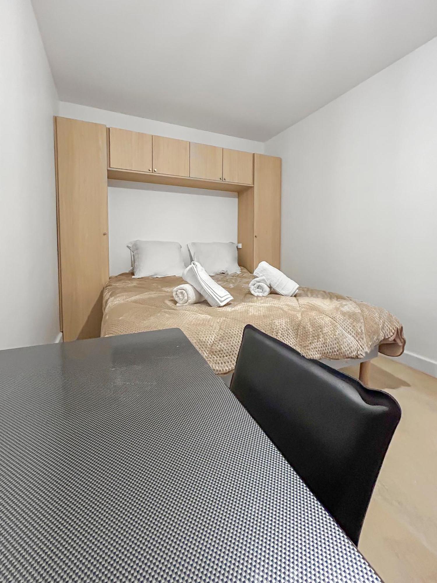 Balcon Lumineux Et Cuisine Equipee * Villeneuve-la-Garenne