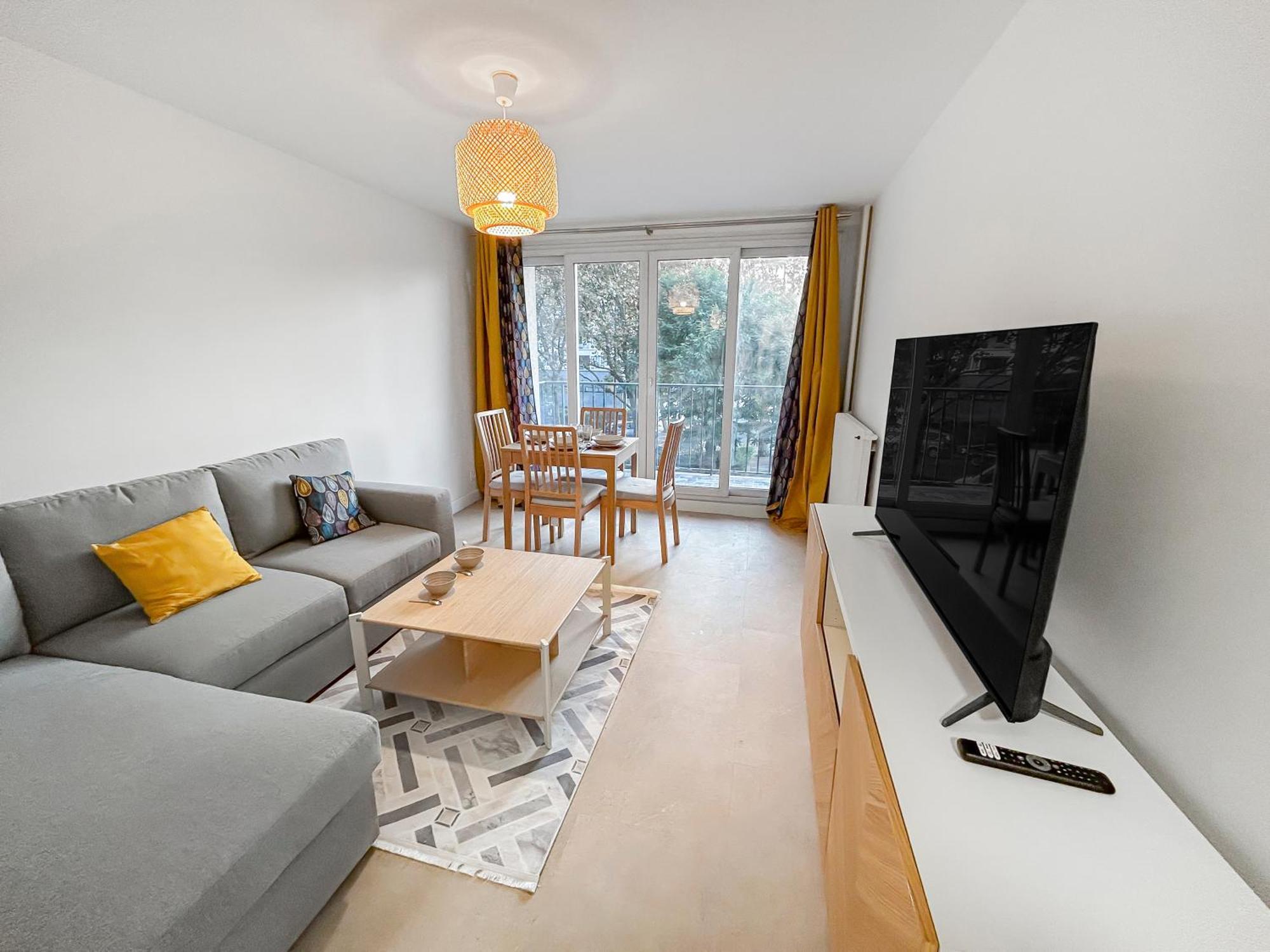 Balcon Lumineux Et Cuisine Equipee Villeneuve-la-Garenne